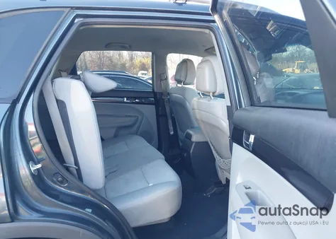 2011 Kia Sorento Lx from USA, damaged, VIN 5XYKTCA1XBG004014